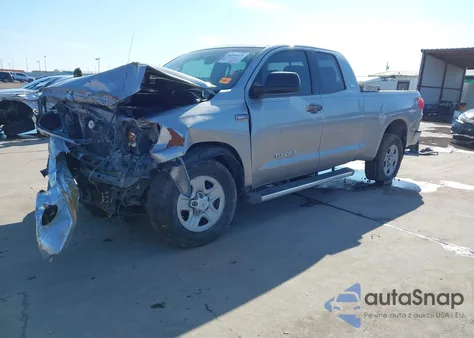 2008 Toyota Tundra Sr5 5.7L V8 z USA, uszkodzony, nr VIN 5TFRV54188X057946